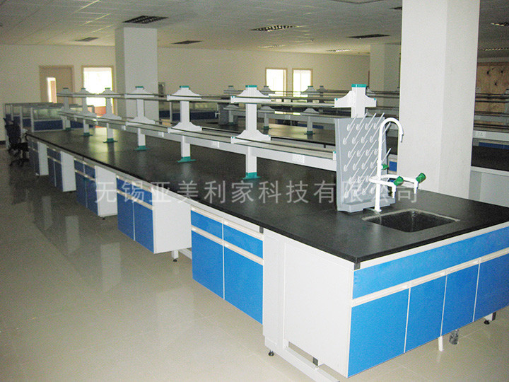 Steel and wood laboratory countertop