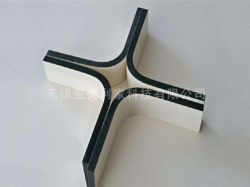 Bending compact laminate